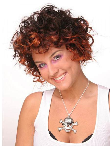 highlighted-short-curly-hairstyles