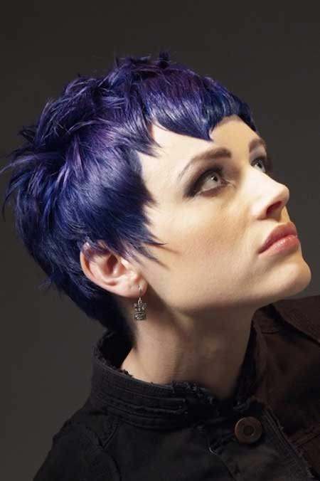 bold-pixie-haircuts-for-women