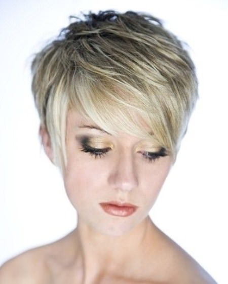 new feather short haircuts for fine hair