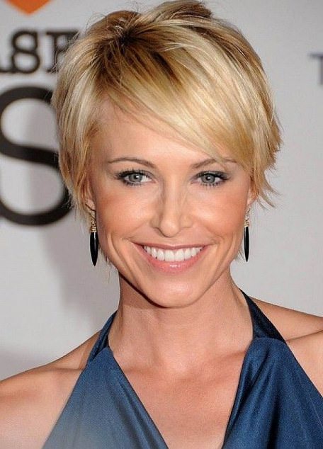 Sleek bob with thin layer short hairstyles for fine hair
