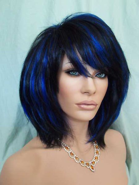 black short hair with highlights of blue